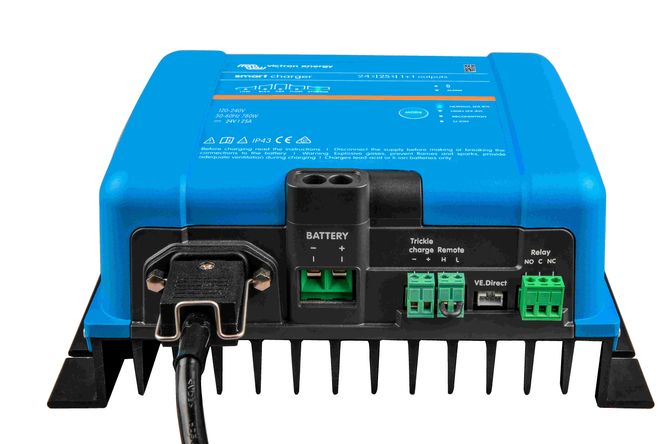 Hovedbilde Victron Phoenix Smart IP43 Batterilader 24V 25A 1+1 kanaler